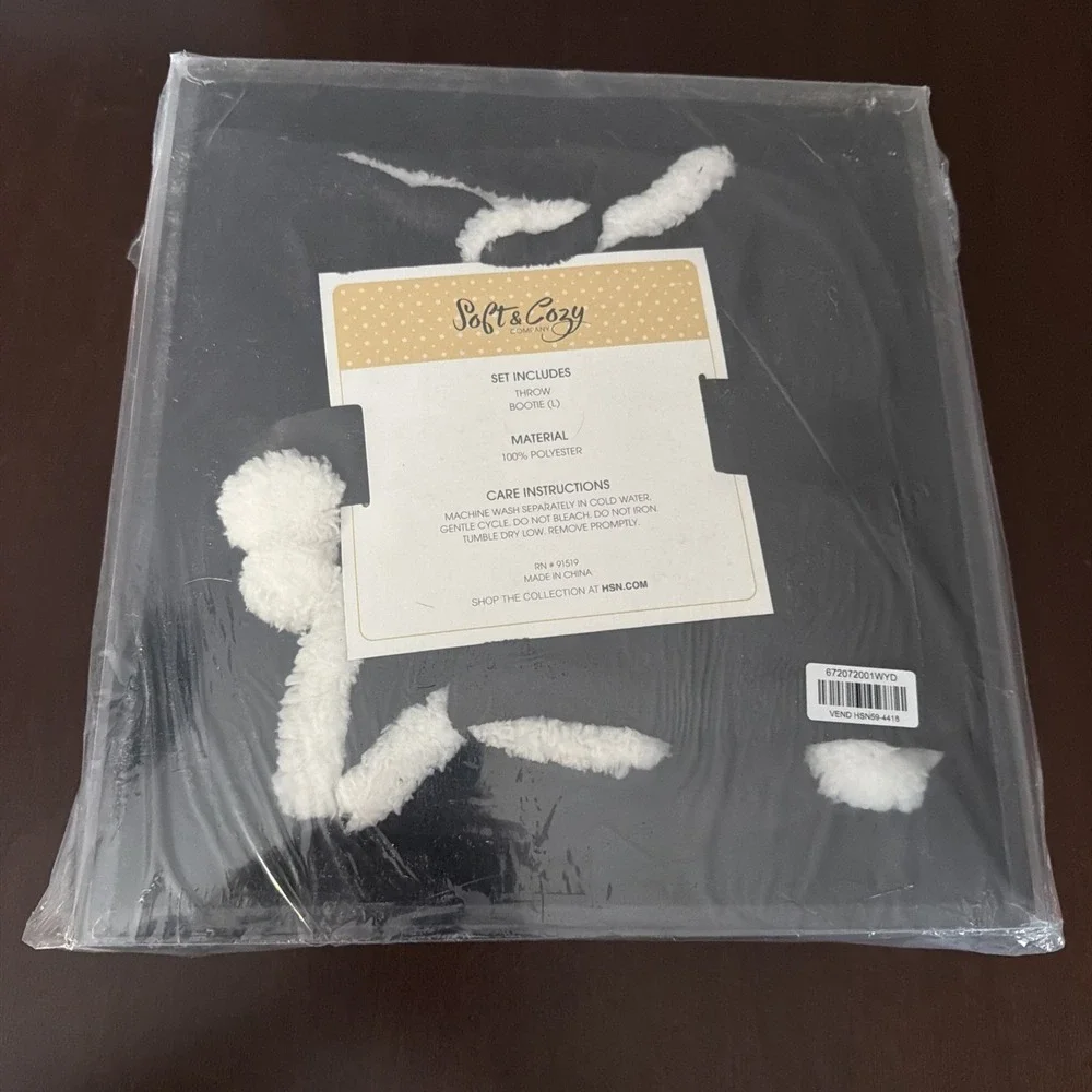 Soft Cozy Black White Sherpa Throw Bootie L Blanket Plush Winter Home Decor Gift